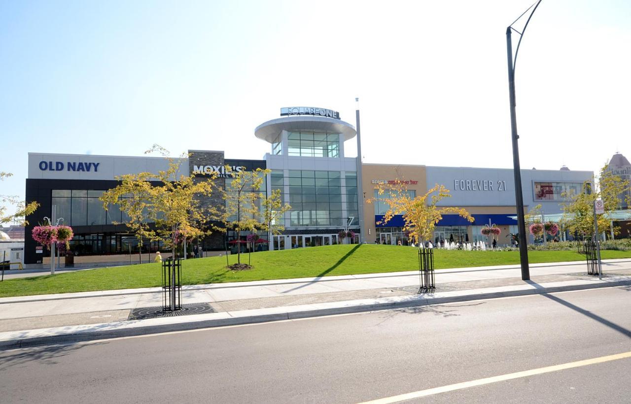 Royal Stays Furnished Apartments - Square One Mississauga Exterior photo