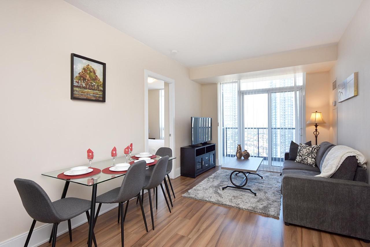 Royal Stays Furnished Apartments - Square One Mississauga Exterior photo