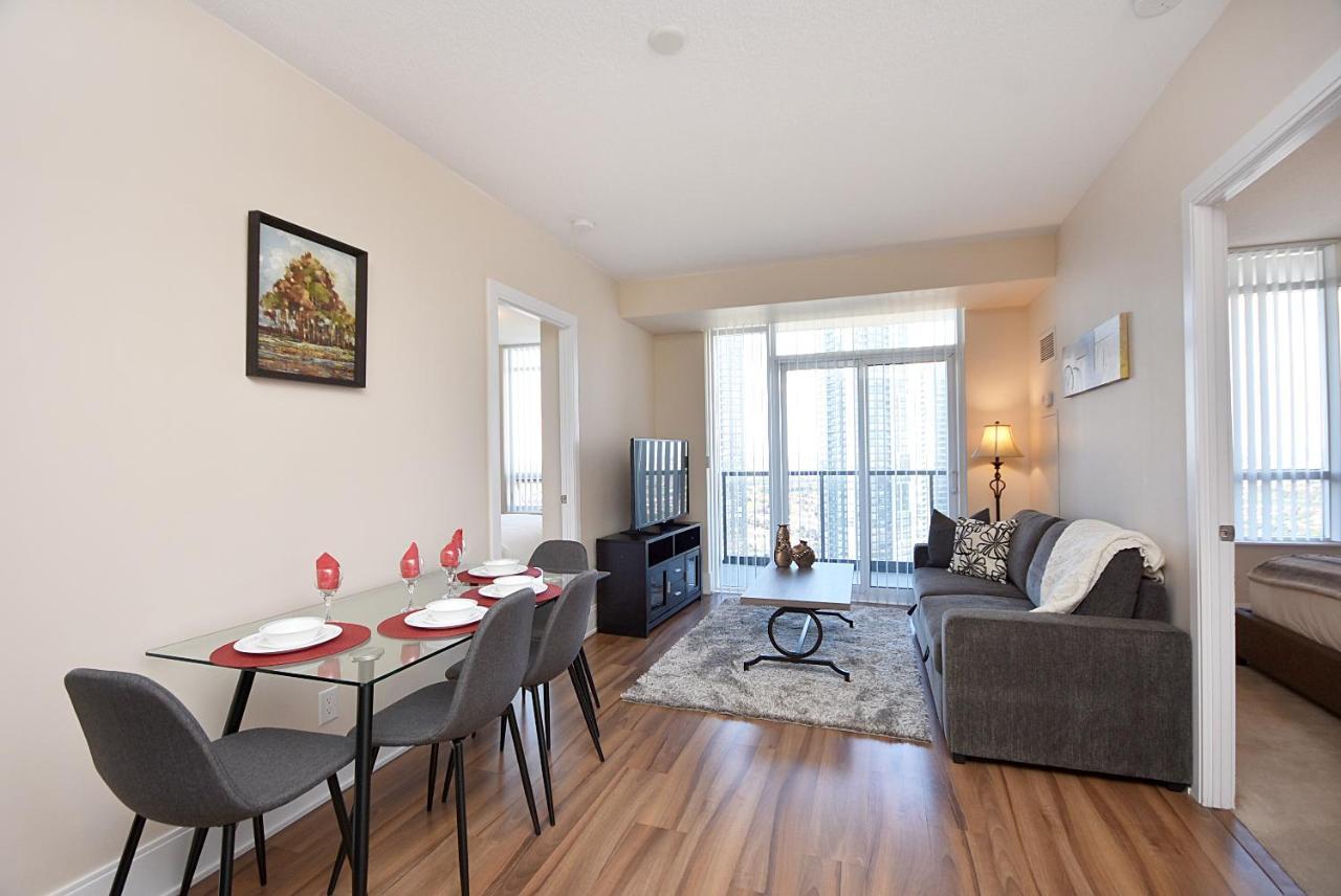 Royal Stays Furnished Apartments - Square One Mississauga Exterior photo
