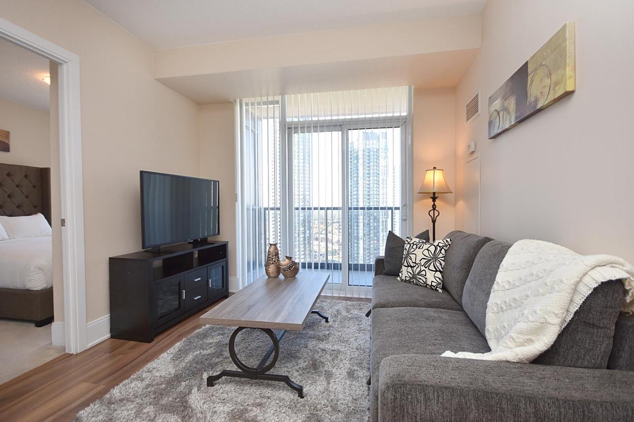Royal Stays Furnished Apartments - Square One Mississauga Exterior photo