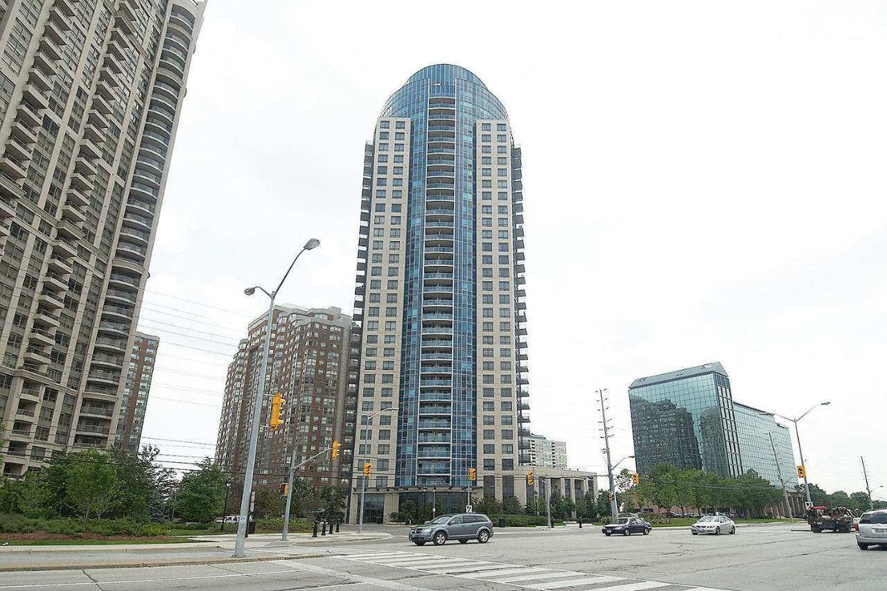 Royal Stays Furnished Apartments - Square One Mississauga Exterior photo